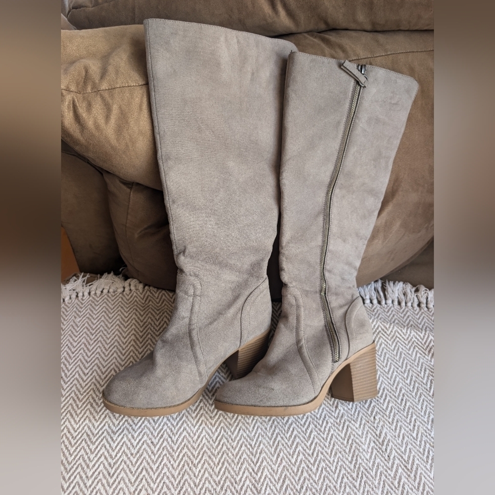 SO Okapi Taupe Grayish  Heeled Boots Over The Knee Size 9